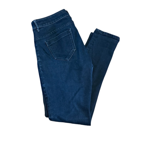 Victoria’s Secret skinny jeans dark wash size 12 ￼ - Picture 2 of 7